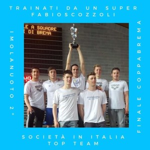 la squadra maschile solleva la coppa della 2^ squadra in Italia